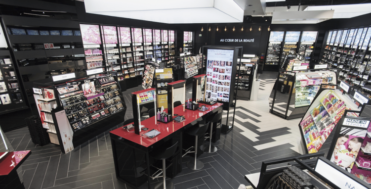 Advertising Trends - Sephora - Offline Experience 